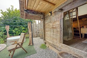 Tiny-mini Bertl With Hot Tub
