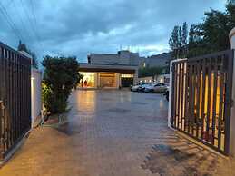 Hotel Mountain Vibes