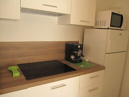 Enjoy the sun From our Lovely Terrace - Beahost