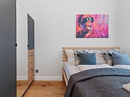 SKY9 Apartments District 17