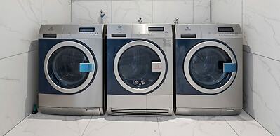 SKY9 Apartments District 17