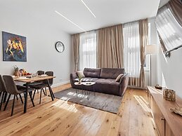 SKY9 Apartments District 17