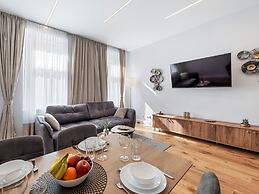 SKY9 Apartments District 17