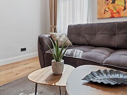 SKY9 Apartments District 17