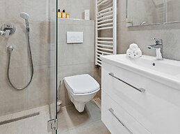 SKY9 Apartments District 17