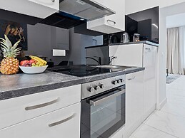 SKY9 Apartments District 17