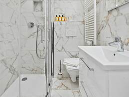 SKY9 Apartments District 17