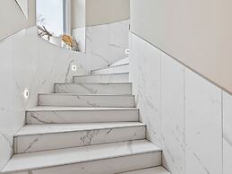 SKY9 Apartments District 17