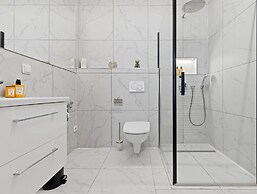 SKY9 Apartments District 17