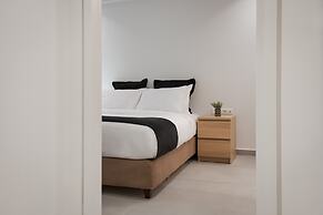 Athenian Riviera Secluded Apartment