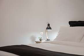 Athenian Riviera Secluded Apartment