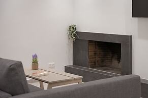 Athenian Riviera Secluded Apartment