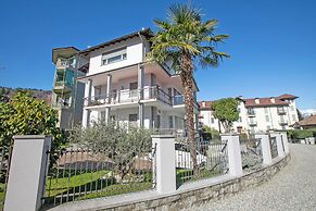 Il Giardino Di Dante Stresa Center