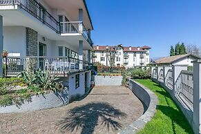 Il Giardino Di Dante Stresa Center