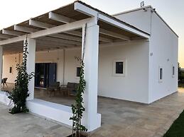 Casa Blue con Piscina by Wonderful Italy