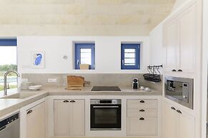 Casa Blue con Piscina by Wonderful Italy