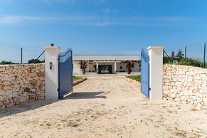 Casa Blue con Piscina by Wonderful Italy