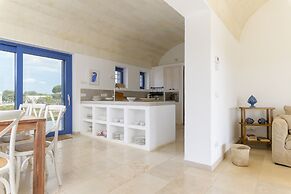 Casa Blue con Piscina by Wonderful Italy