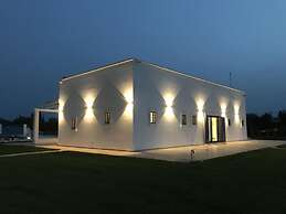 Casa Blue con Piscina by Wonderful Italy