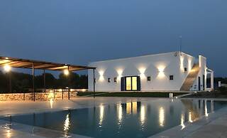 Casa Blue con Piscina by Wonderful Italy