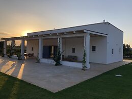 Casa Blue con Piscina by Wonderful Italy