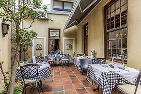 Lemoenkloof Boutique Hotel