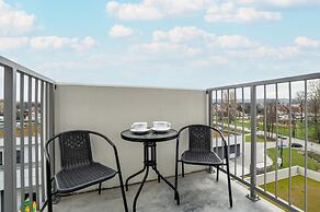 Cosy Apartment With Balcony by Renters