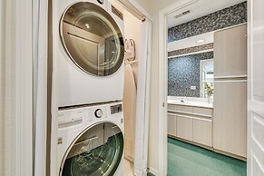 Branson Condo w/ Golf Course Views: Walk to Strip!