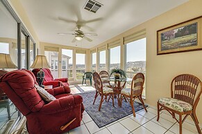 Branson Condo w/ Golf Course Views: Walk to Strip!