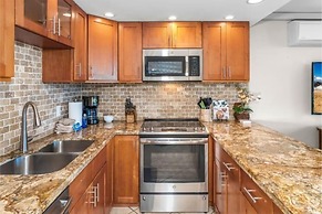 Kihei Surfside, #310 1 Bedroom Condo by RedAwning