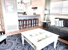 Island Cottage 1 Bedroom Townhouse by RedAwning