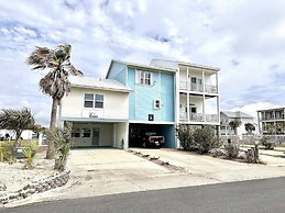 Island Cottage 1 Bedroom Townhouse by RedAwning