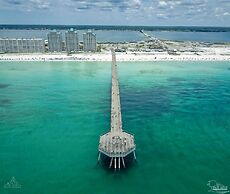 Island Cottage 1 Bedroom Townhouse by RedAwning