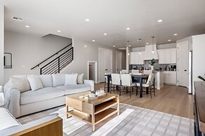 Mermaid Lagoon 4 Bedroom Townhouse