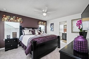 Fabulous 6 Bed Pool Home With Game Room 6 Bedroom Home by RedAwning