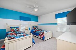 Fabulous 6 Bed Pool Home With Game Room 6 Bedroom Home by RedAwning