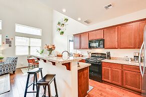 Flagstaff Townhome w/ Patio: 4 Mi to Downtown!