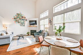 Flagstaff Townhome w/ Patio: 4 Mi to Downtown!