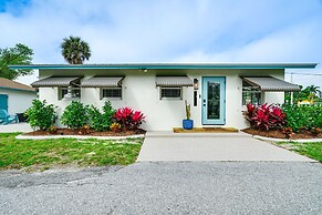 Updated Punta Gorda Home ~ 1 Mi to Laishley Park!
