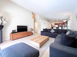 Great Privacy By Pool- Pool Home With Game Room 4 Bedroom Home by RedA