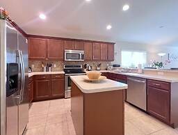 Great Privacy By Pool- Pool Home With Game Room 4 Bedroom Home by RedA