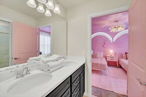 Windsor Island Resort 10 Bedroom Luxury Villa 2120 10 Villa by RedAwni