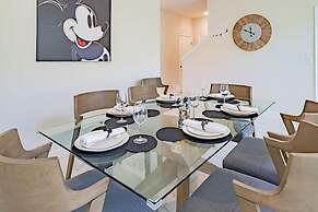 Beautiful 5 Bed Family Home With Game Room 5 Bedroom Home by RedAwning