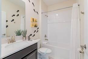 Beautiful 5 Bed Family Home With Game Room 5 Bedroom Home by RedAwning