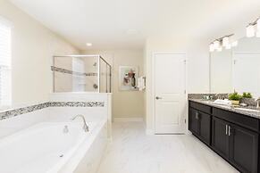 Refreshing 6 Bed Pool Home With Game Room Pool/spa 6 Bedroom Condo by 