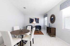 Refreshing 6 Bed Pool Home With Game Room Pool/spa 6 Bedroom Condo by 