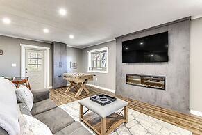 Spacious Maggie Valley Cabin w/ Waterfall On-site!