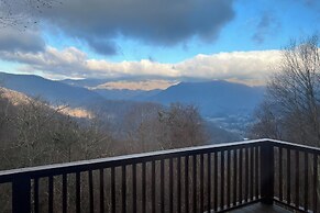 Spacious Maggie Valley Cabin w/ Waterfall On-site!