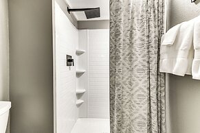 Spacious Maggie Valley Cabin w/ Waterfall On-site!