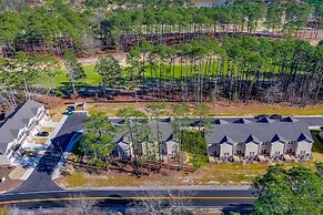 Aberdeen Townhome w/ Deck: Perfect For Golfers!